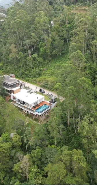 TERRENO EM CONDOMINIO DE ALTO PADRAO -SERRA DE PETRÓPOLIS