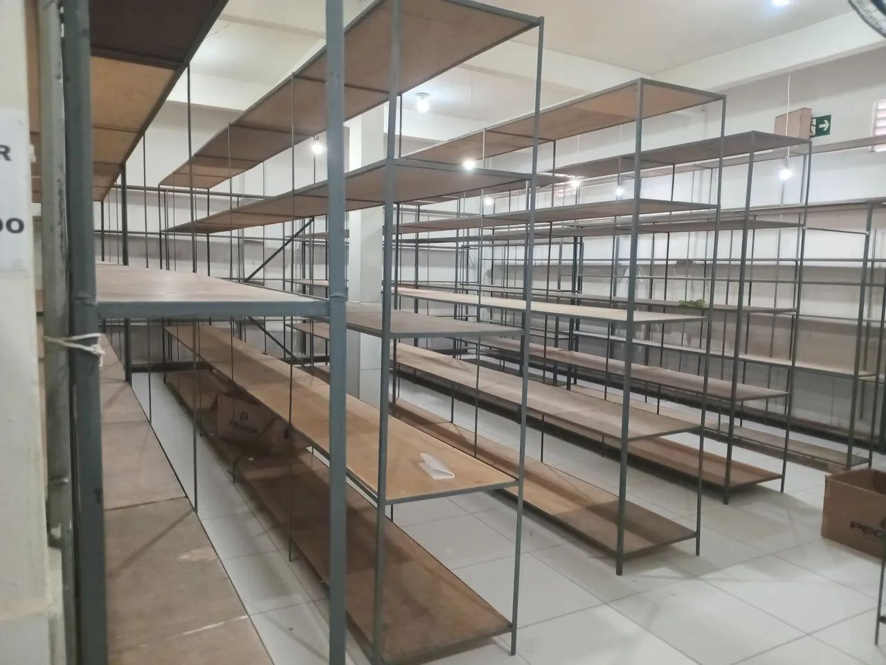 Prateleiras de Aço para Comércio