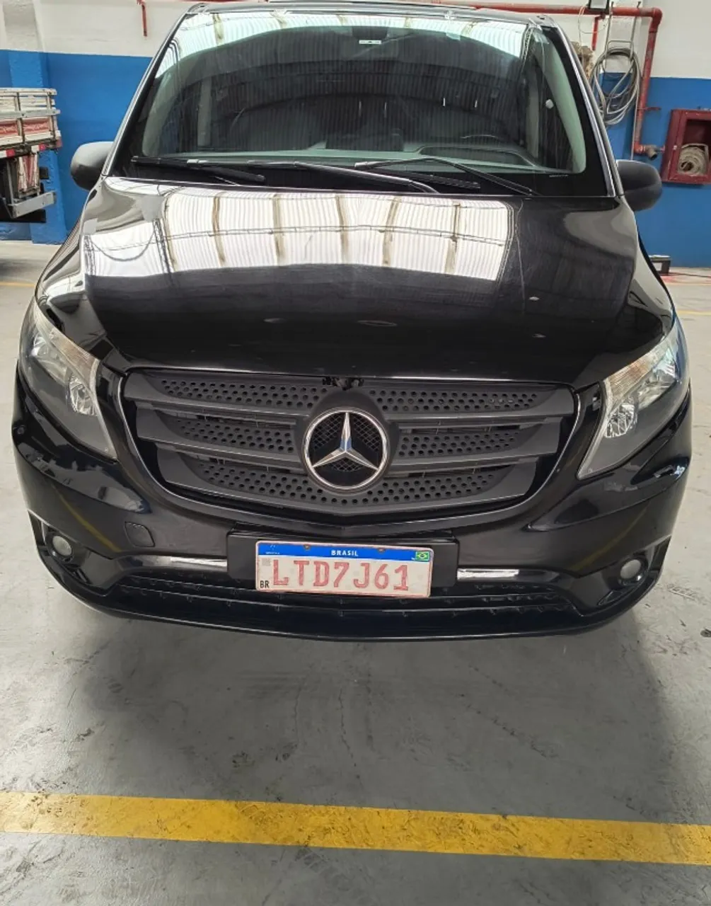 Mercedes-Benz Vito 119 CDI 2017 - Versatilidade e Conforto!