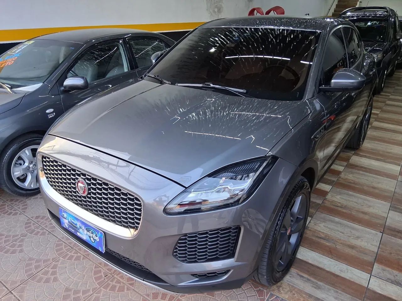 Jaguar E-Pace 2.0 AWD 249cv Aut. 2019 - Foto 3