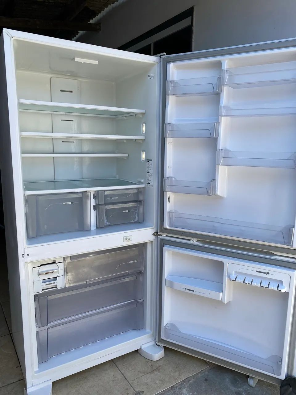 Geladeira Brastemp Inverse Maxi 600 Litros Frost Free