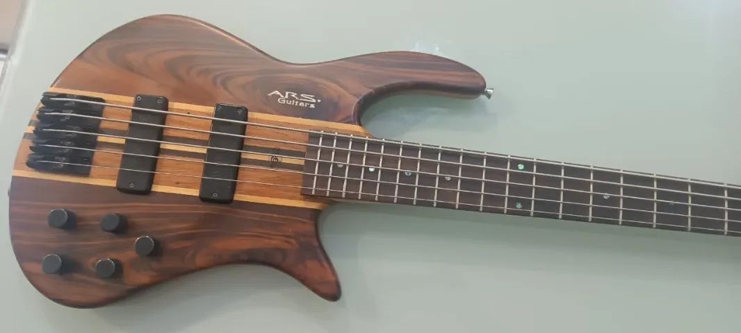 Baixo 5 cordas Captaçao e circuito Bartolini - Foto 2