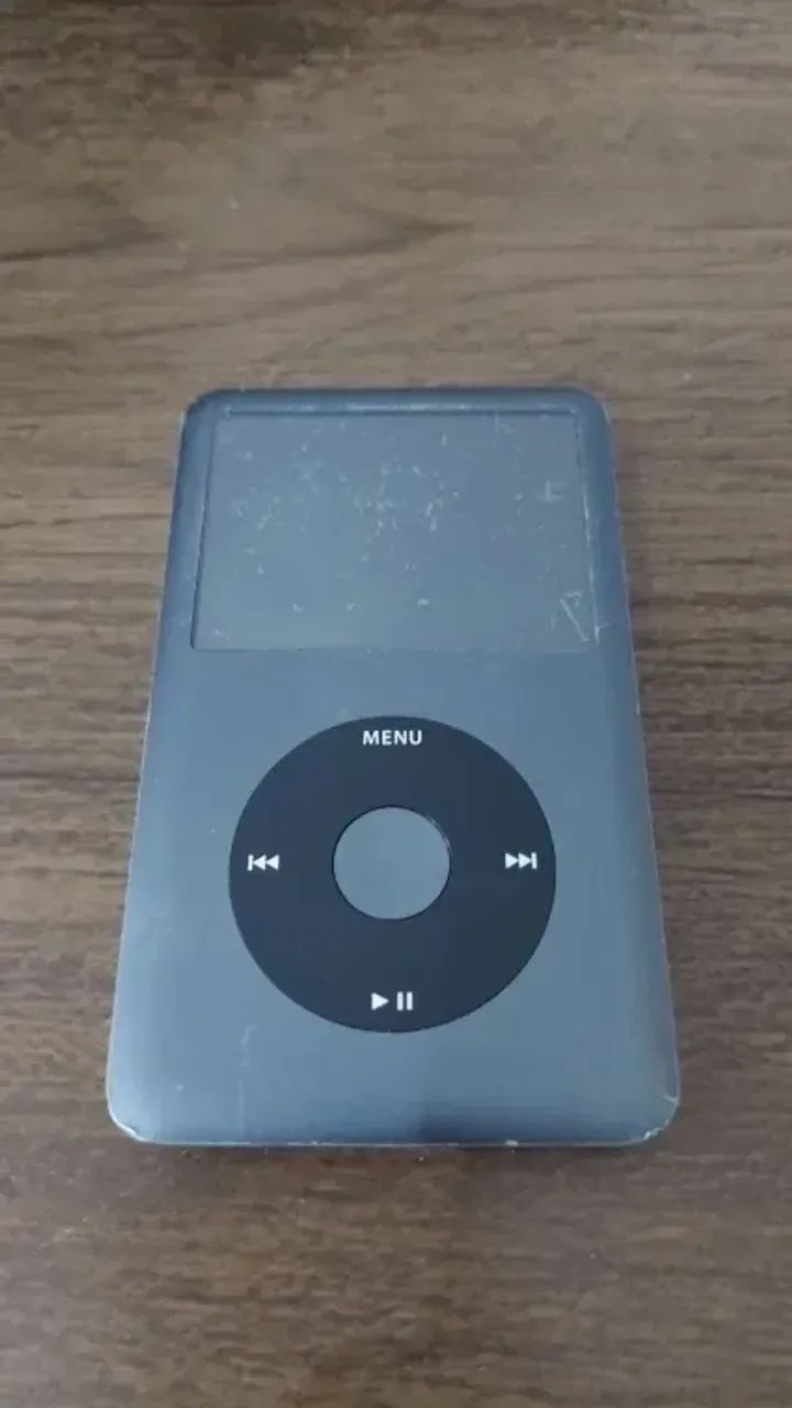 Apple iPod Clasic 6th Gen 120GB Usado