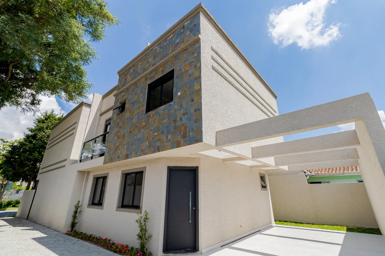 Sobrado novo com 135m² à venda | Santa Felicidade