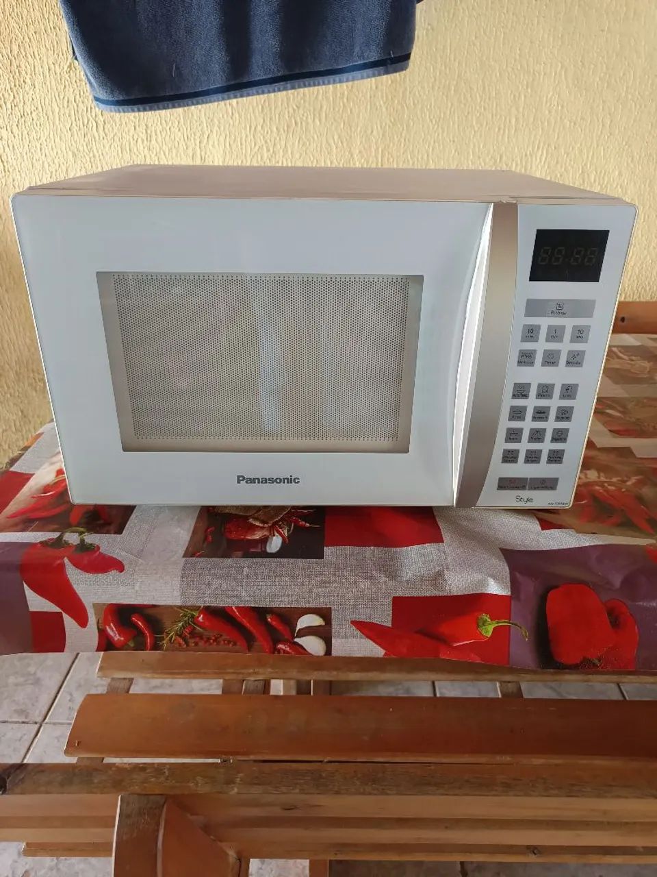 Microondas Panasonic 32 litros bem conservado 