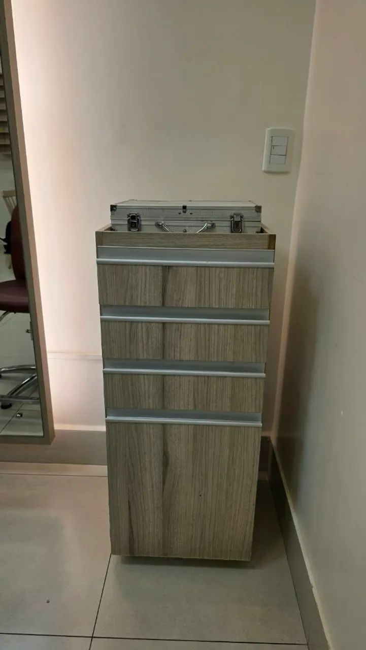 Vende produtos de salão 