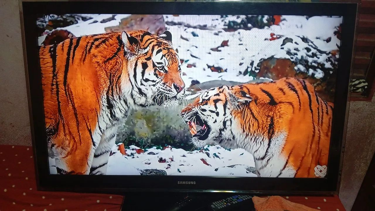 Vendo tv Samsung 46 polegadas smart funcionando perfeitamente valor 1000 - Foto 3