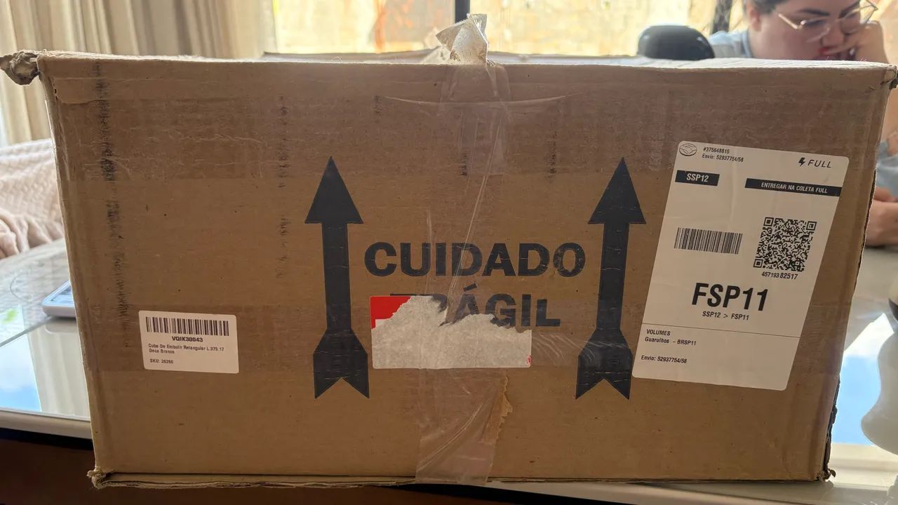 Cuba Deca de Embutir Retangular Branca - Nova - Foto 4