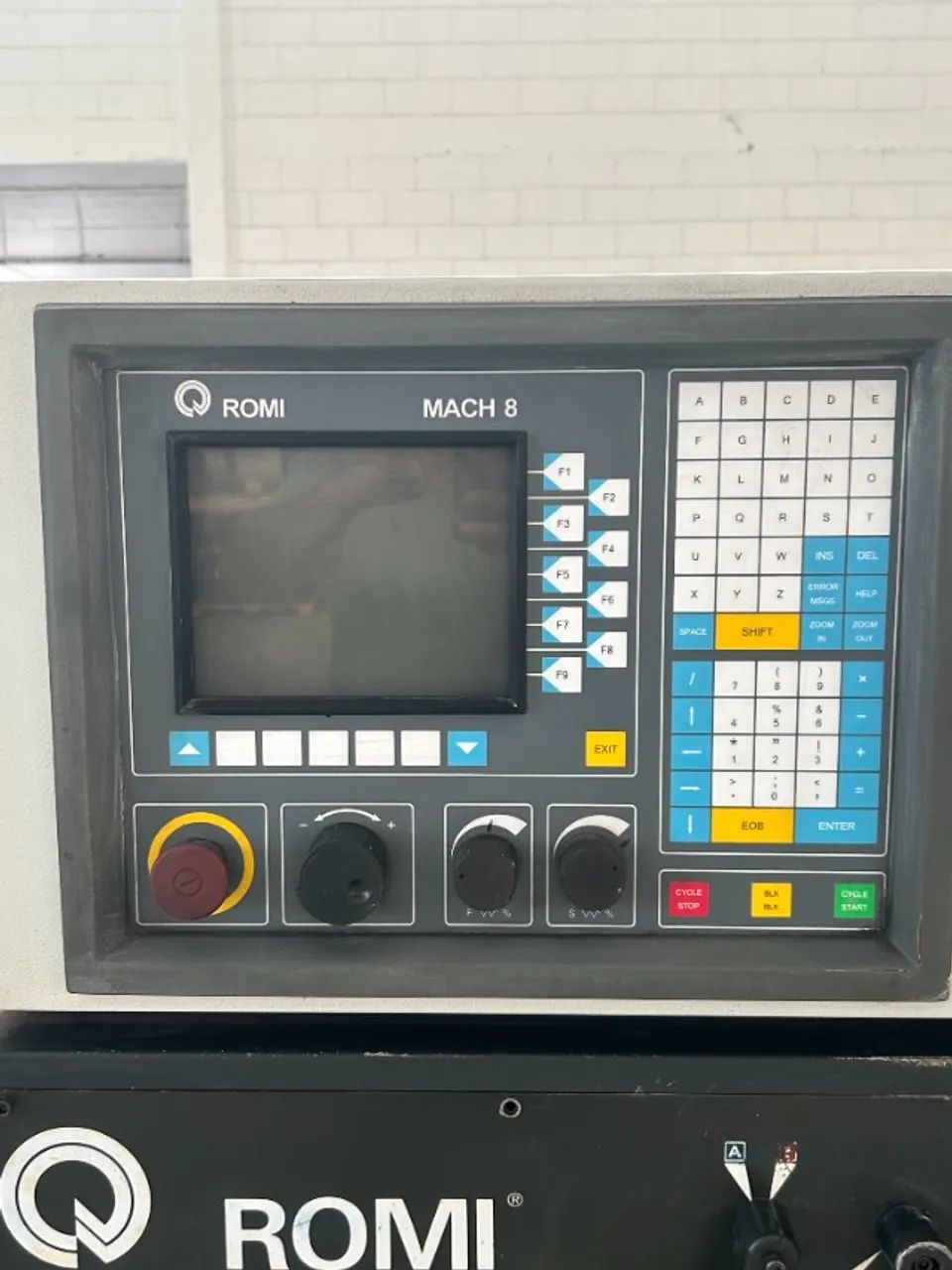 torno CNC Romi  - Foto 3