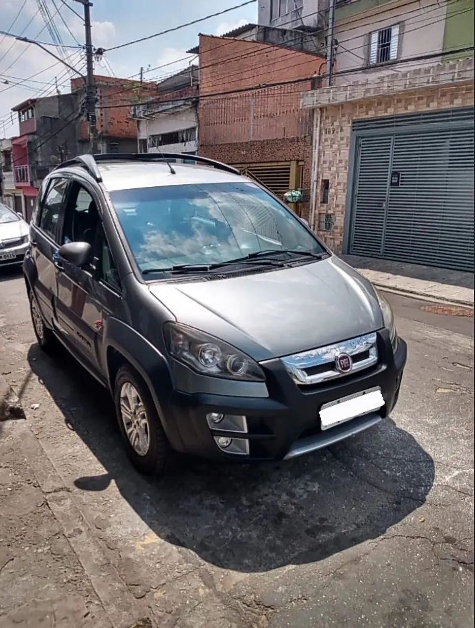 Fiat Idea Adv./ Adv.lock.dualogic 1.8 Flex 5P 2012