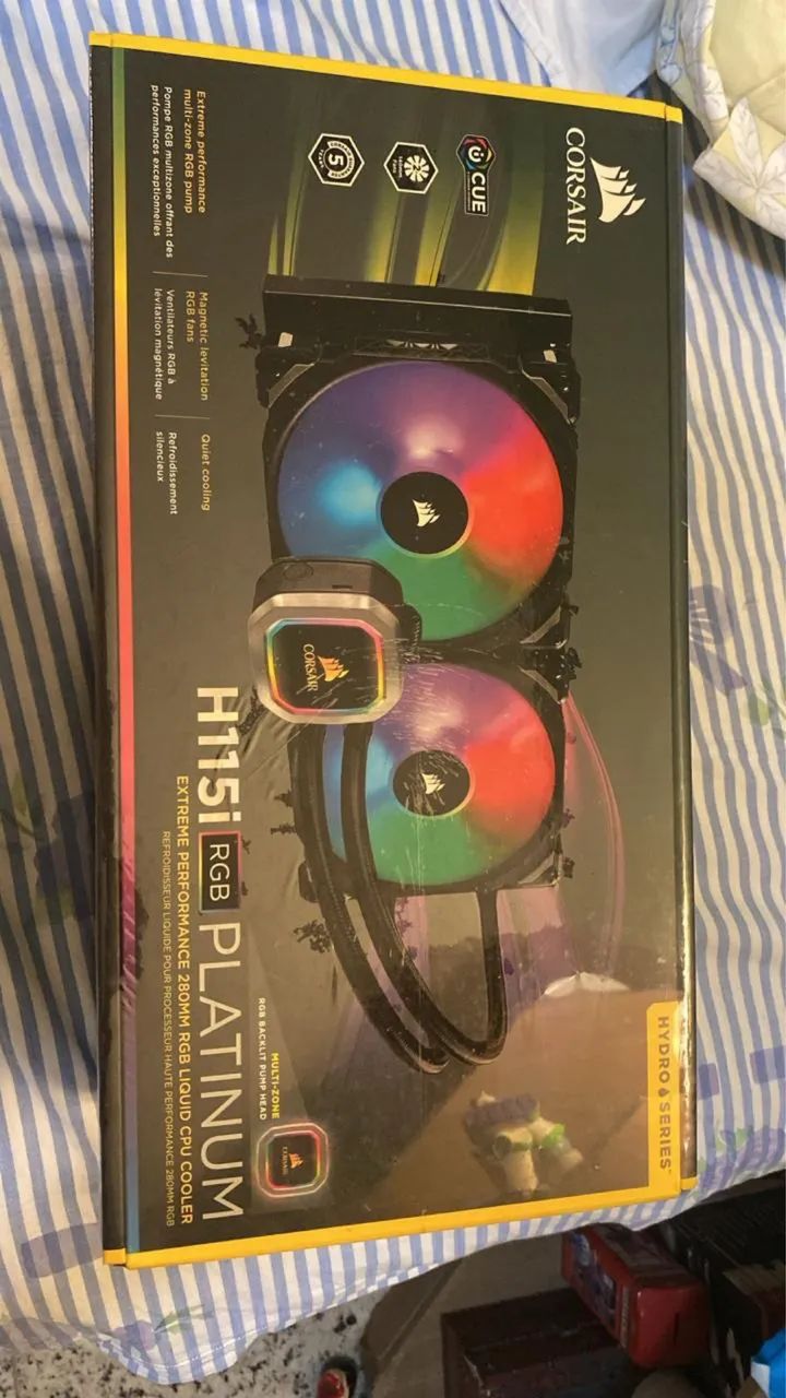 Water cooler Corsair HYDRO H115i