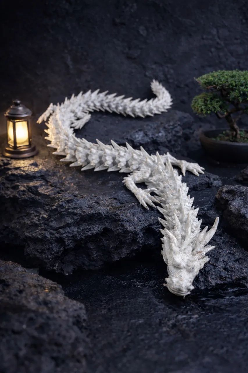 Dragão Articulado Dourado - Escultura Decorativa Flexível em Impressão 3D