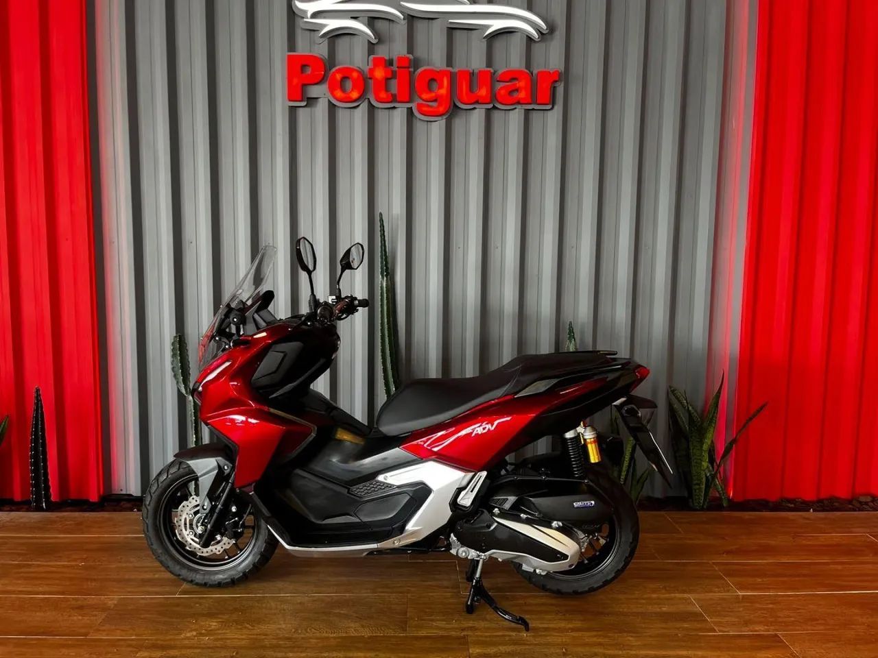 HONDA ADV  - Foto 2