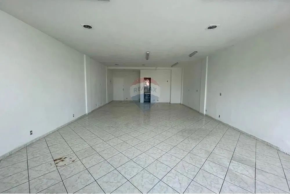 Sala Comercial Pronta com 60m² para locação por R$1.600,00 - Vila da Penha -RJ - Foto 4