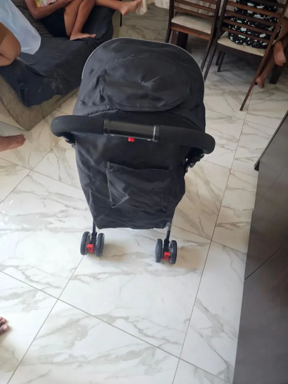 Carrinho de bebê novo - Foto 4