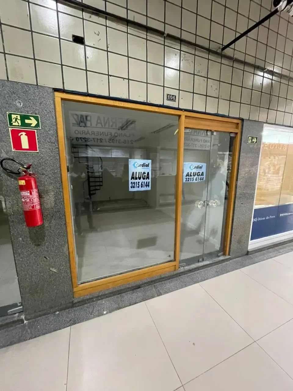 Sala em galeria para alugar com 31m² - Centro - Juiz de Fora - MG