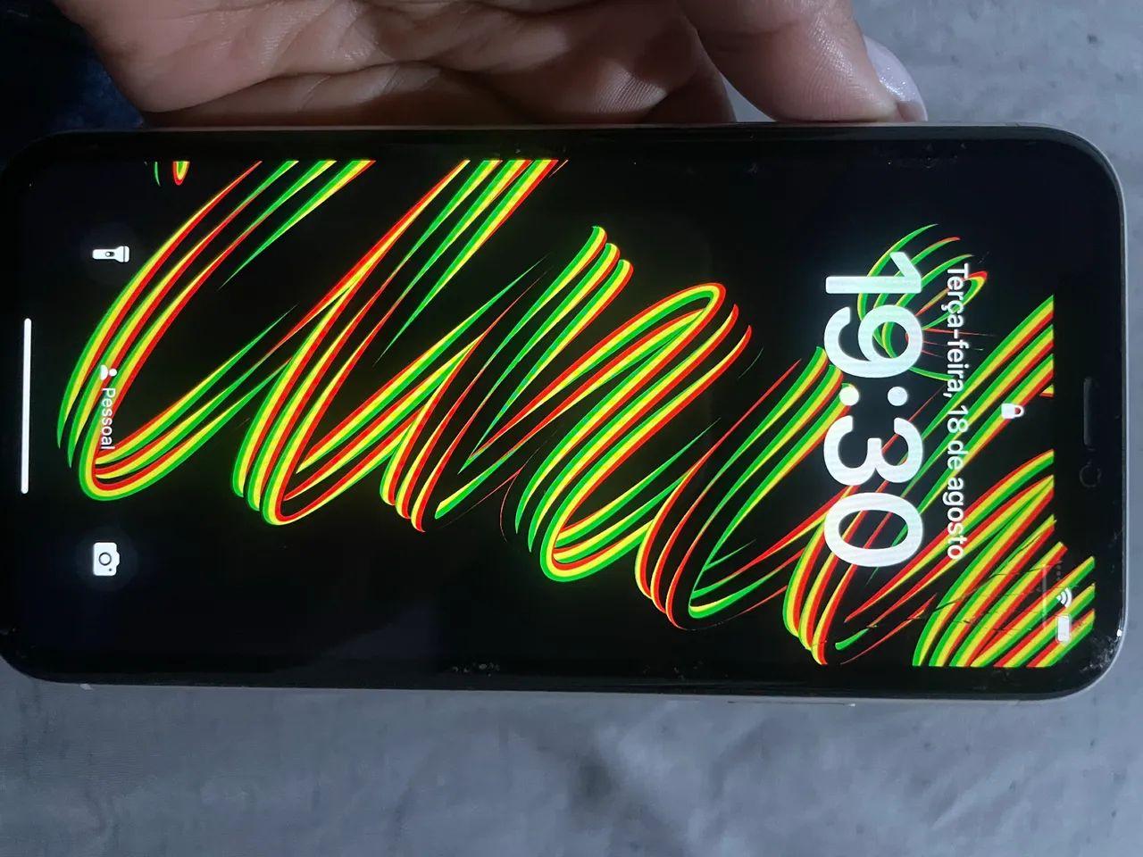 Vendo celular XR - Foto 2