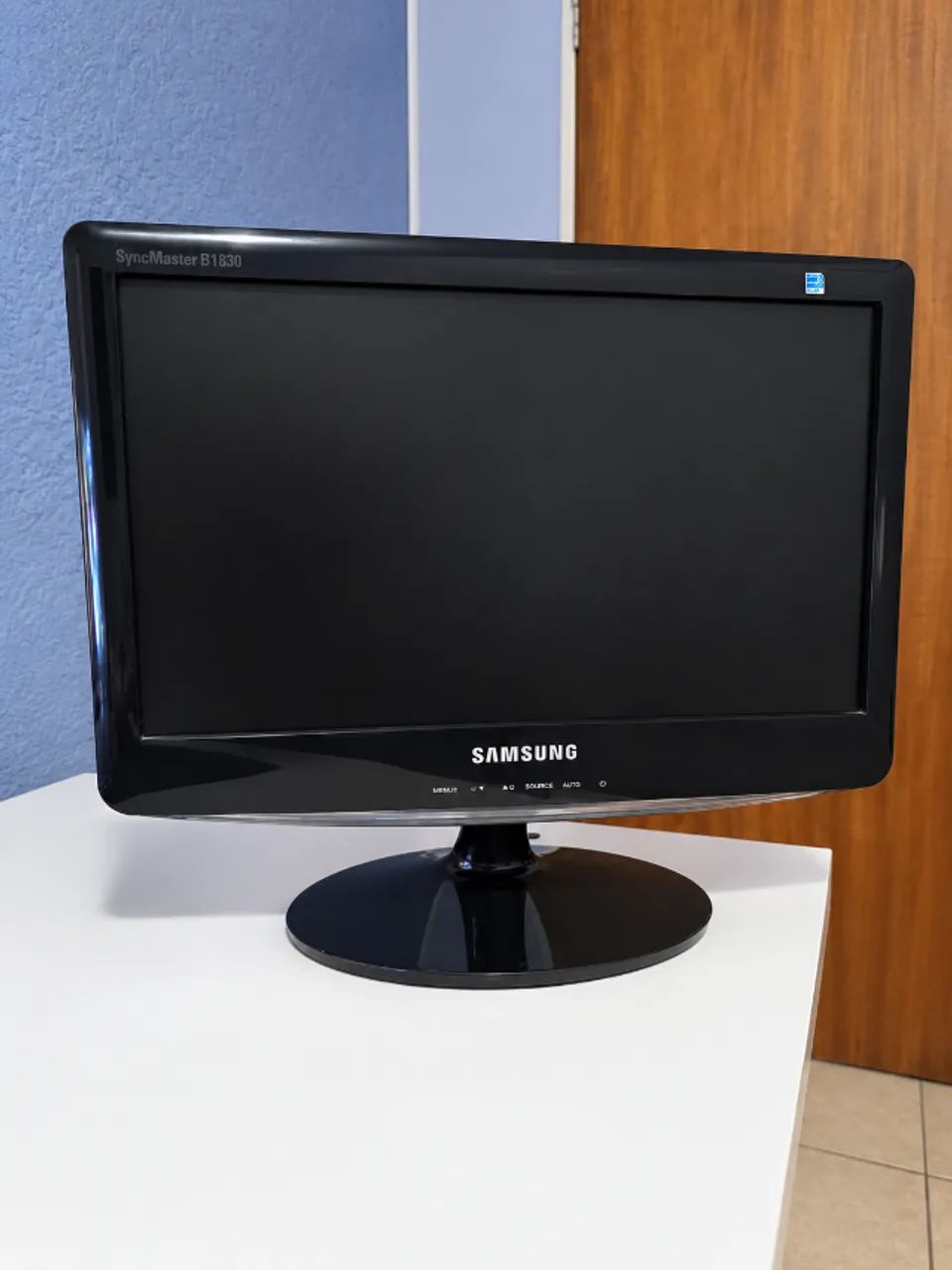 Monitor Samsung SyncMaster B1630N 15,6? - Funcionando