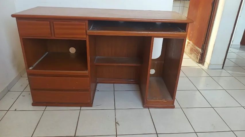 Escrivaninha Mesa de Computador em Madeira com Gavetas (1,38m) - Foto 2