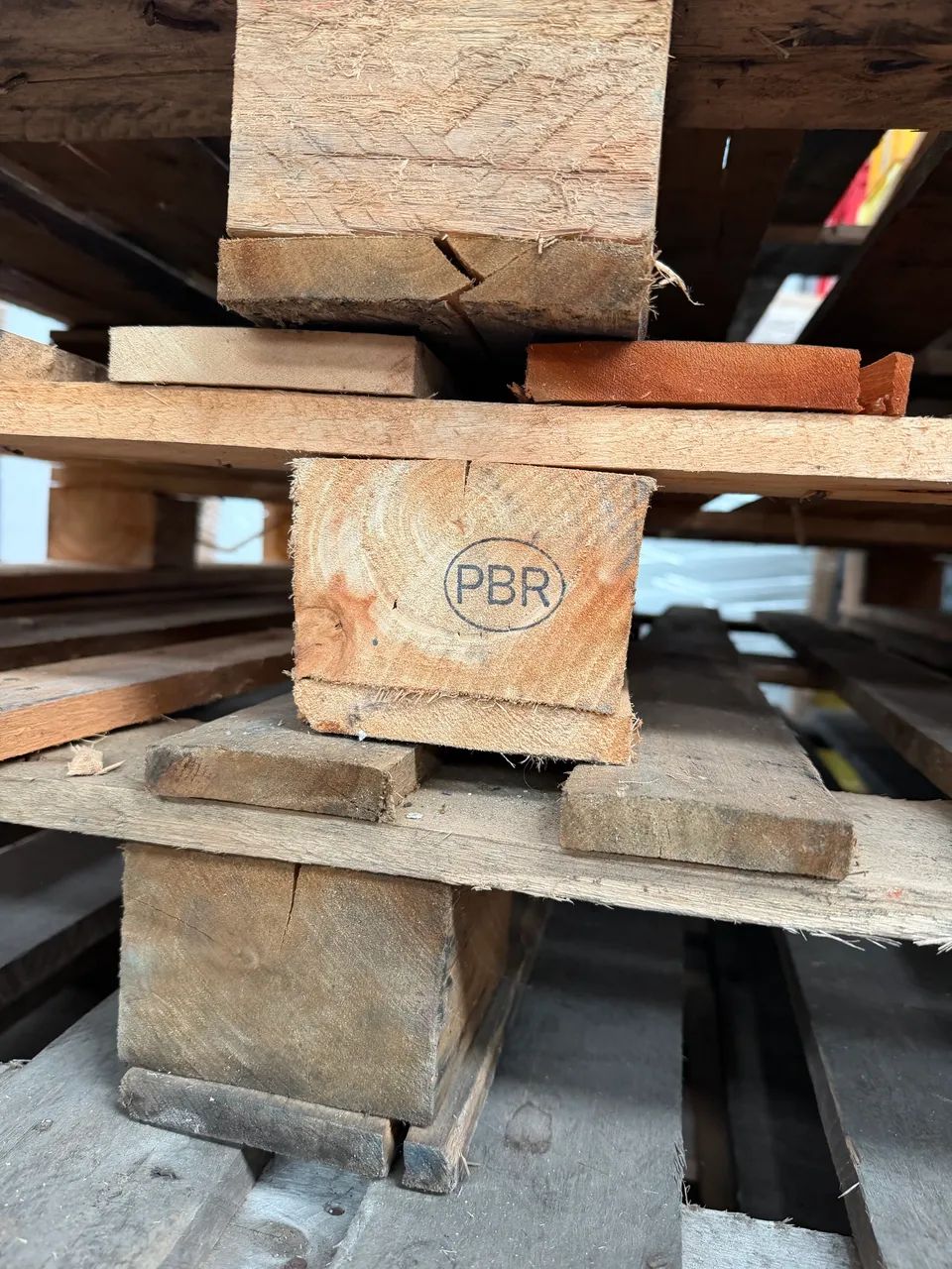 Pallet PBR de madeira  - Foto 2