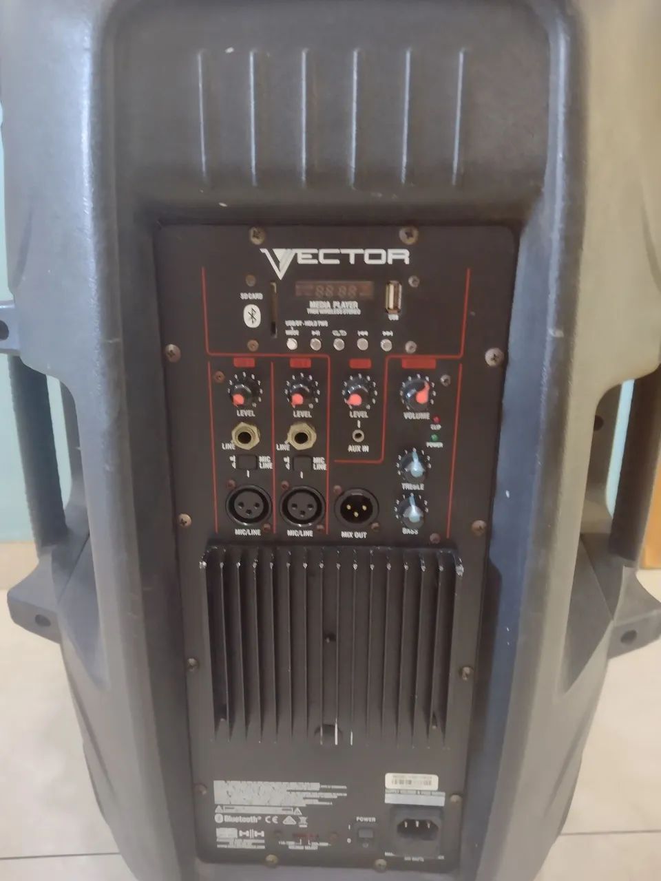 Vendo caixa Vector modelo VRE 15AG2 em excelente estado. - Foto 3