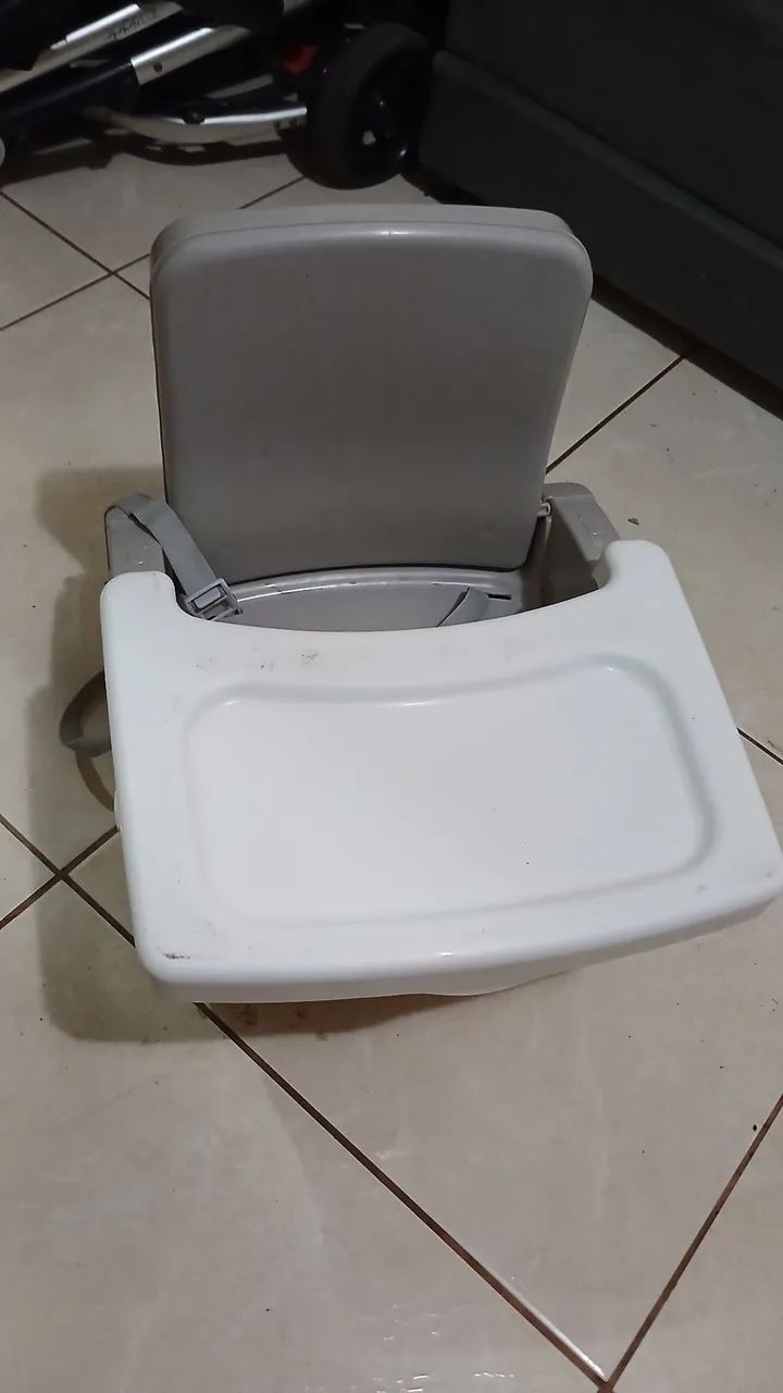 Cadeirinha de alimentação para bebê 