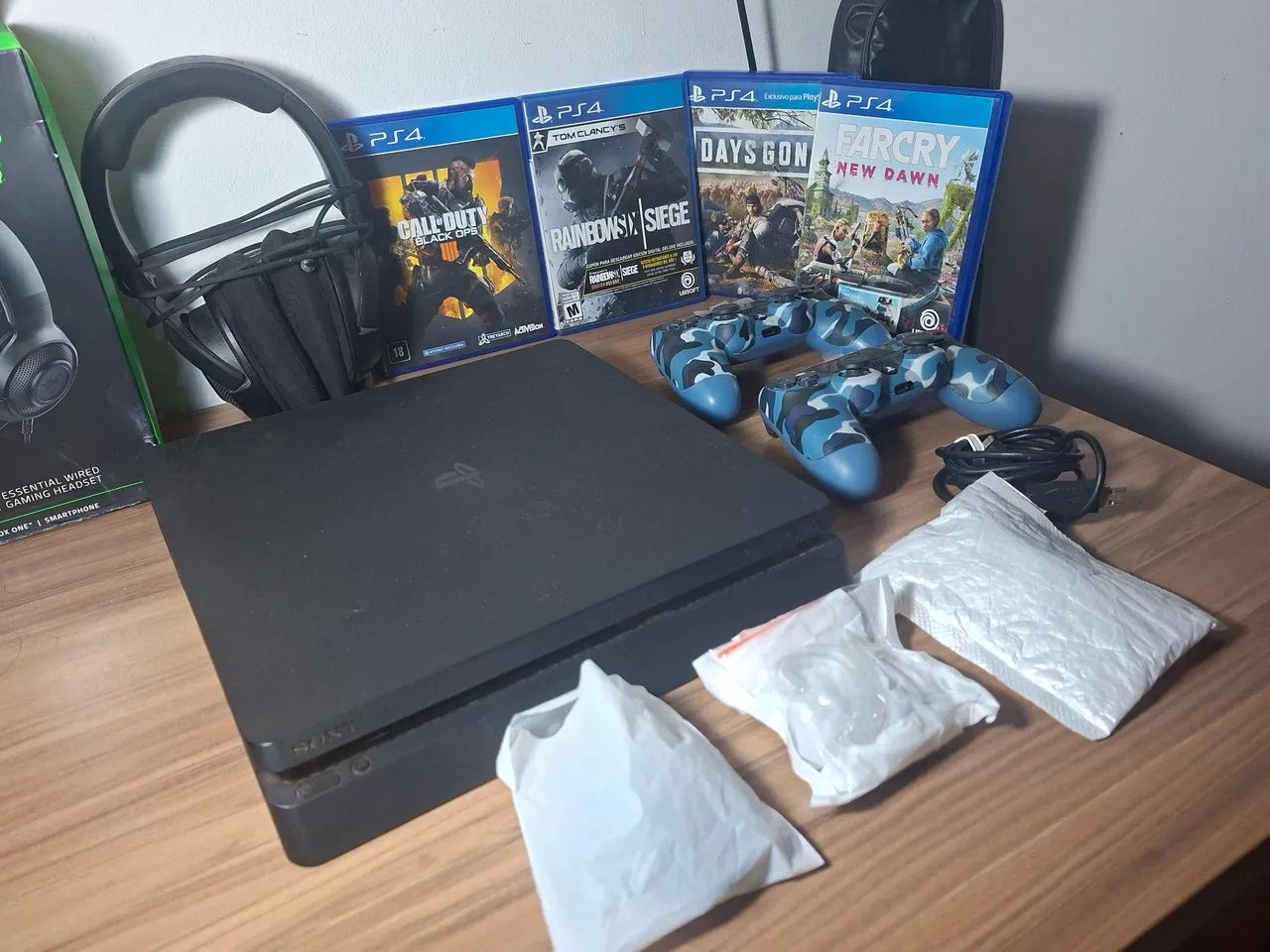 Vendo ps4 slim Seminovo - Foto 2