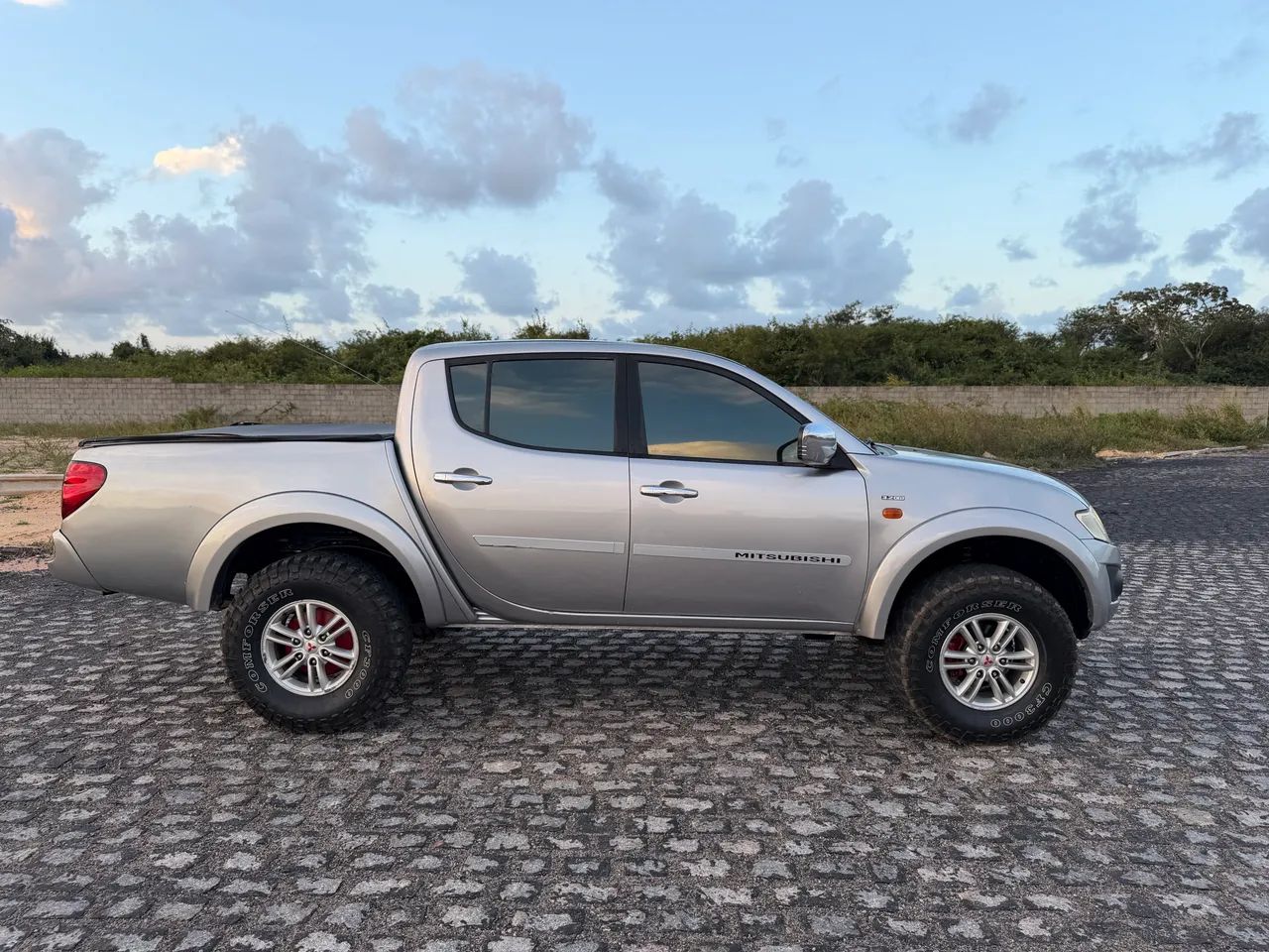 Mitsubishi L200 L200 Triton HPE 3.2 CD TB Int.Diesel Mec 2012