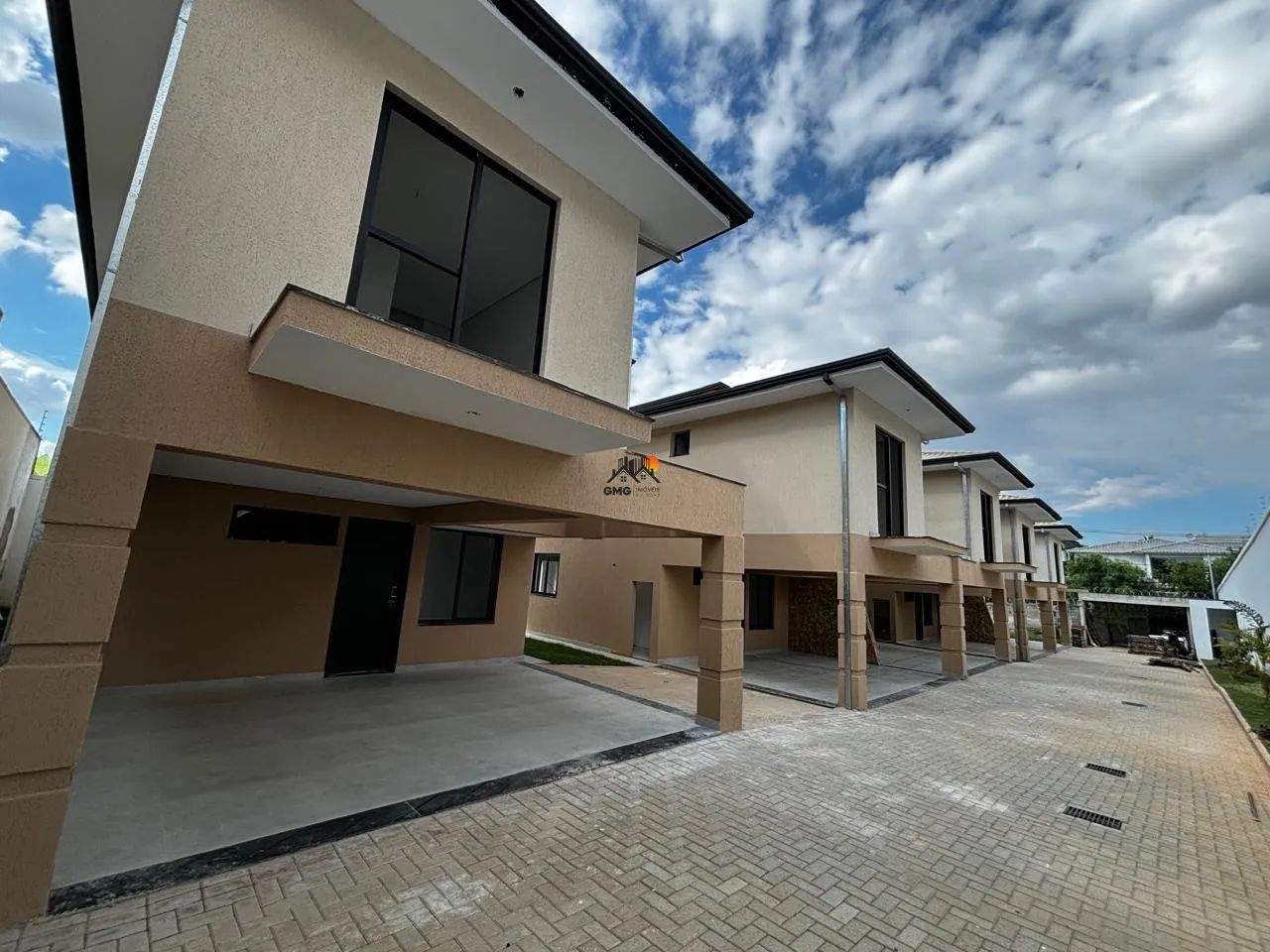 Condominio com 5 casas 4 quartos 1suite 2 vagas - Foto 2