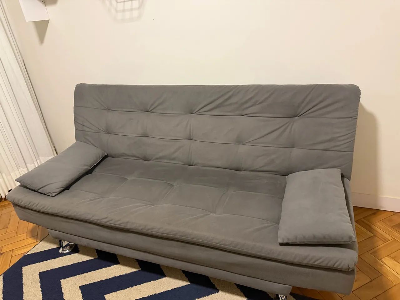Vendo Sofá-Cama Cinza - Super Conservado
