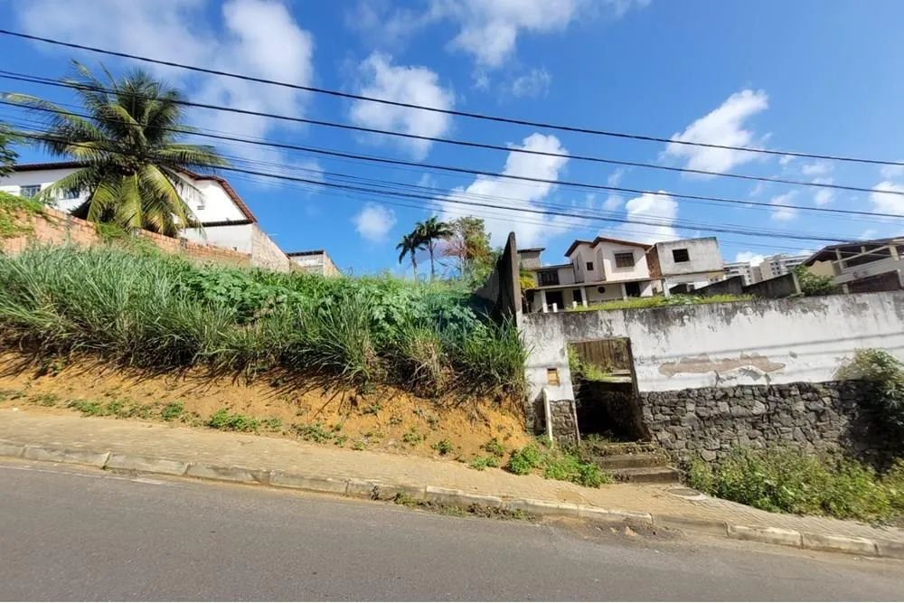 Terreno com 1.558m² documentado em Patamares - Foto 4