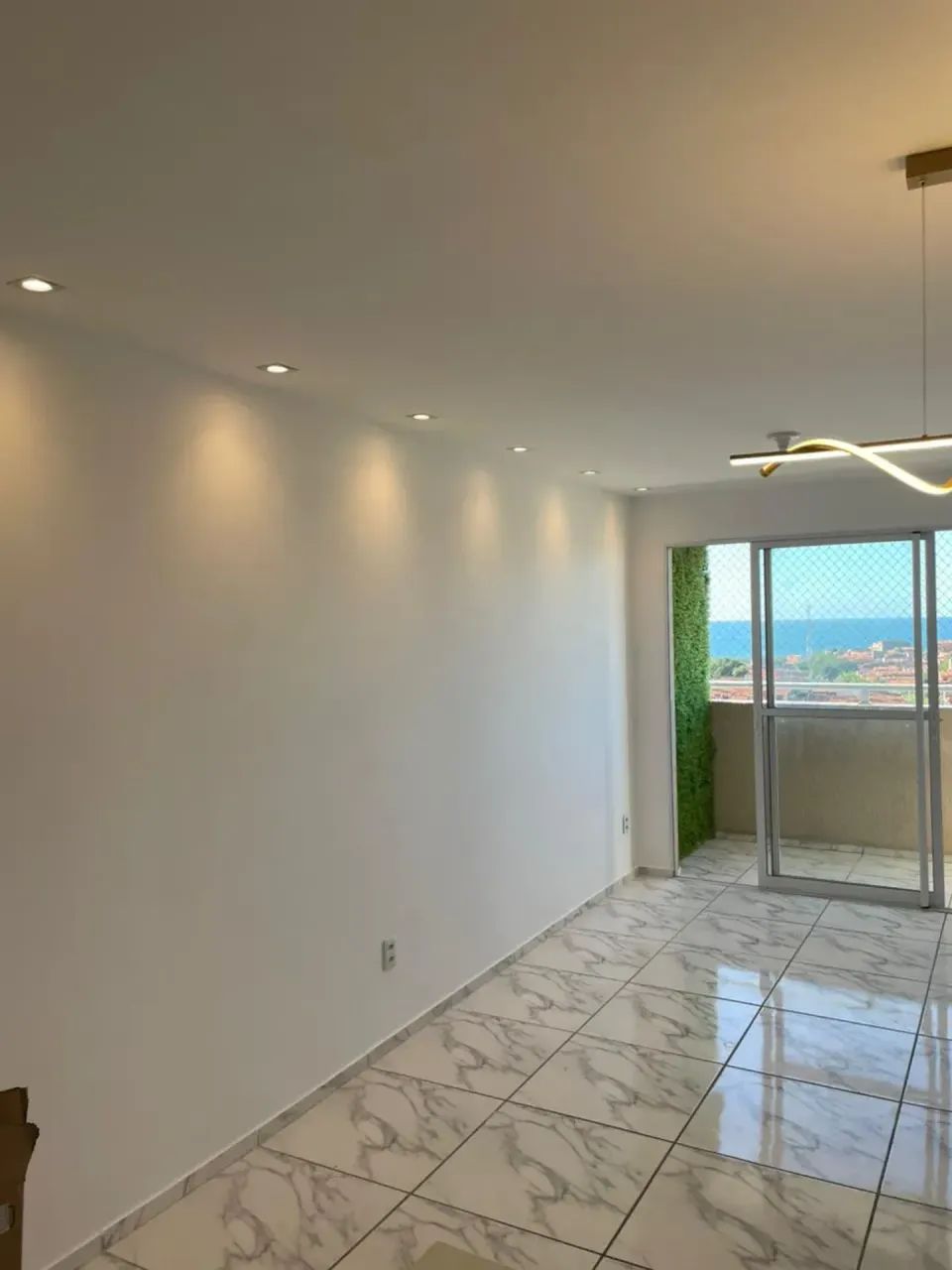 APARTAMENTO DE 2 QUARTOS COM VARANDA E ELEVADOR NA BARRA DO CEARA - Foto 2