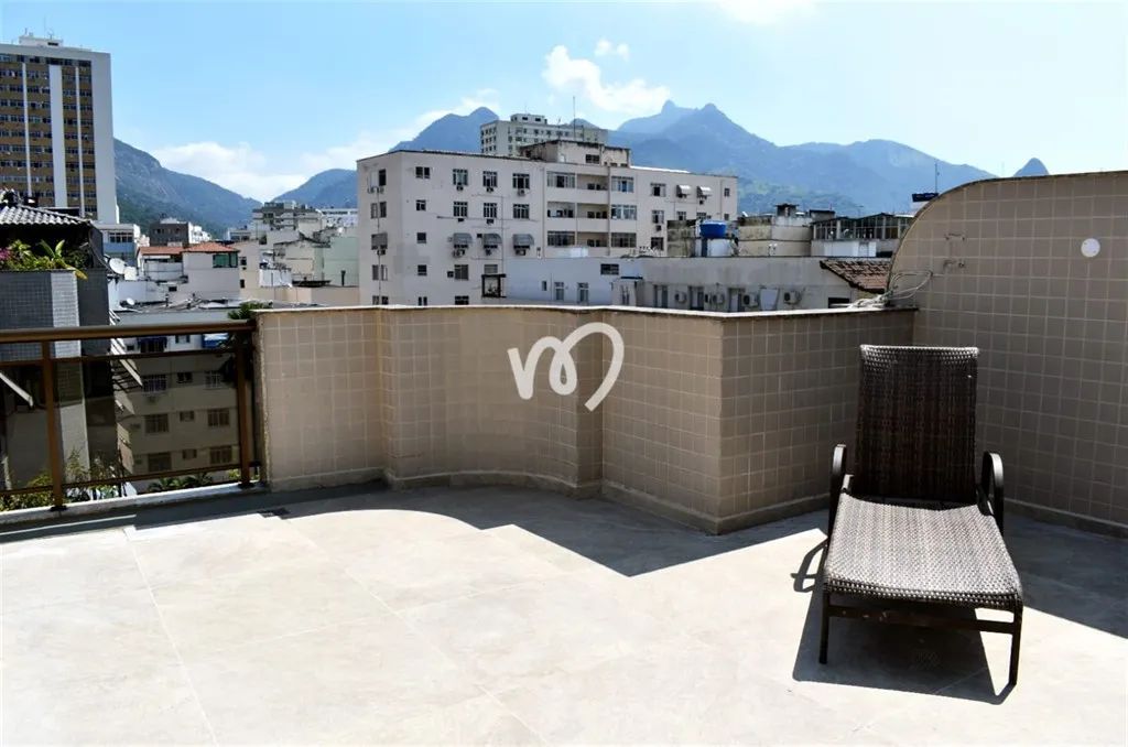 0 - Cobertura 4 quartos, sendo 2 suítes