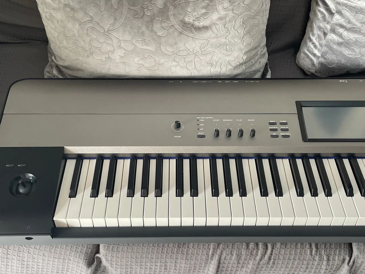 Teclado Korg krome EX - Foto 2