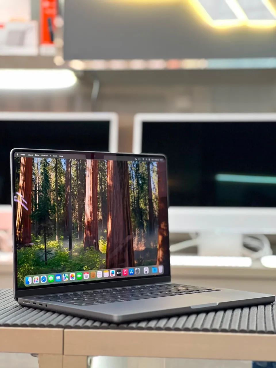 MacBook Pro M3 - Foto 2