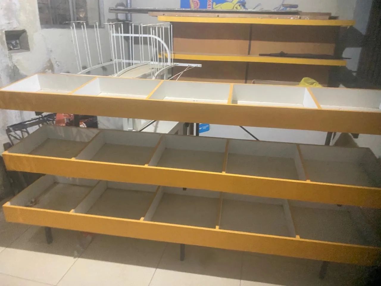 Expositor Hortfrut para mercearia 