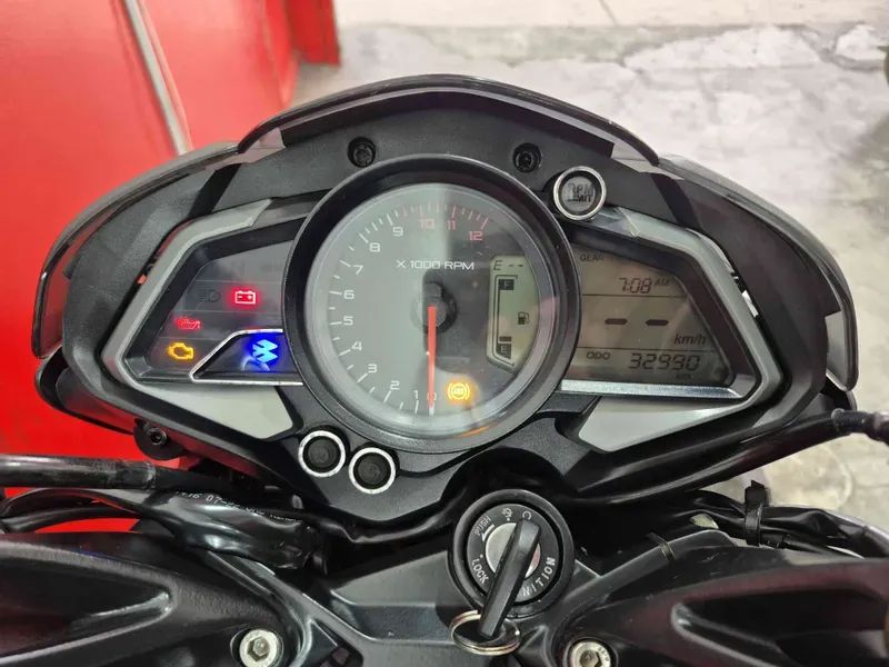 Bajaj Dominar 160 50 cc  - Foto 5