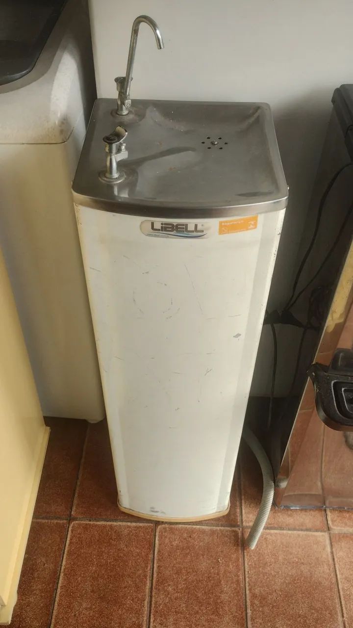 Bebedouro elétrico Libel 110 v 