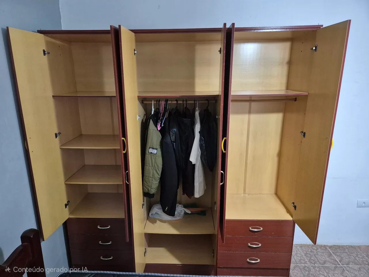 Guarda roupa de 6 portas e 6 gavetas - Foto 2
