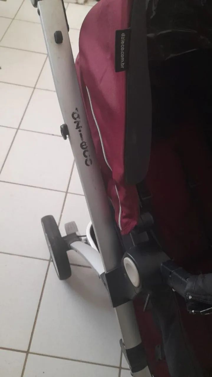 Vendo Carrinho de bebê 2 em 1 - Foto 5