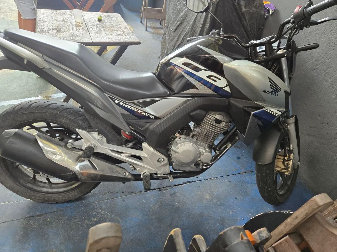 Moto muito bem conservada  - Foto 2