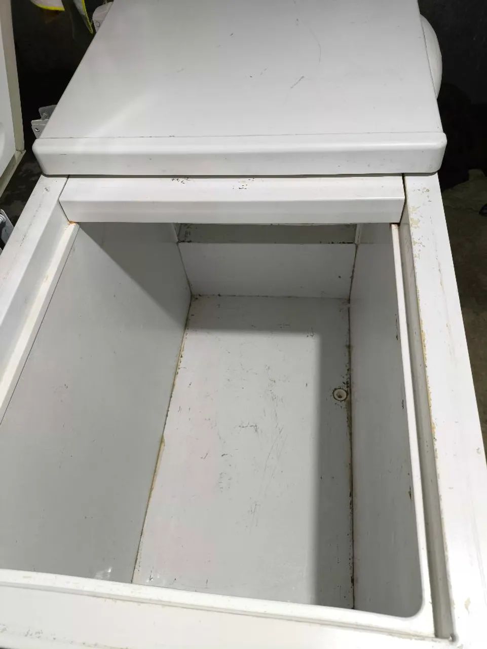 Freezer 2 portas horizontal com rodinhas - Foto 3