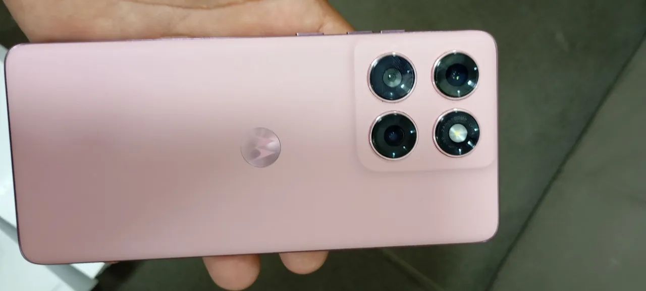 EDGE 60 fusion 256 gb