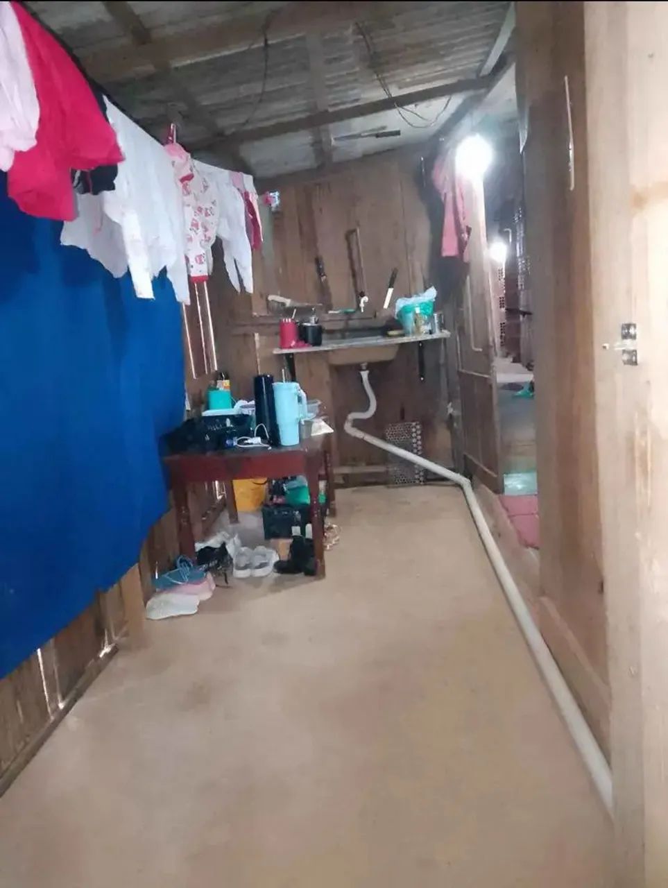 Casa a venda 50.000 pra vender logo ainda dou um desconto de 5.000 o máximo q da pra  - Foto 4