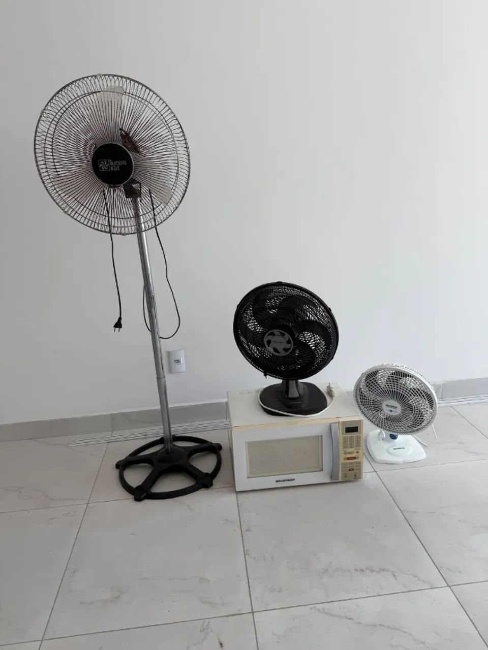 3 ventiladores + microondas 