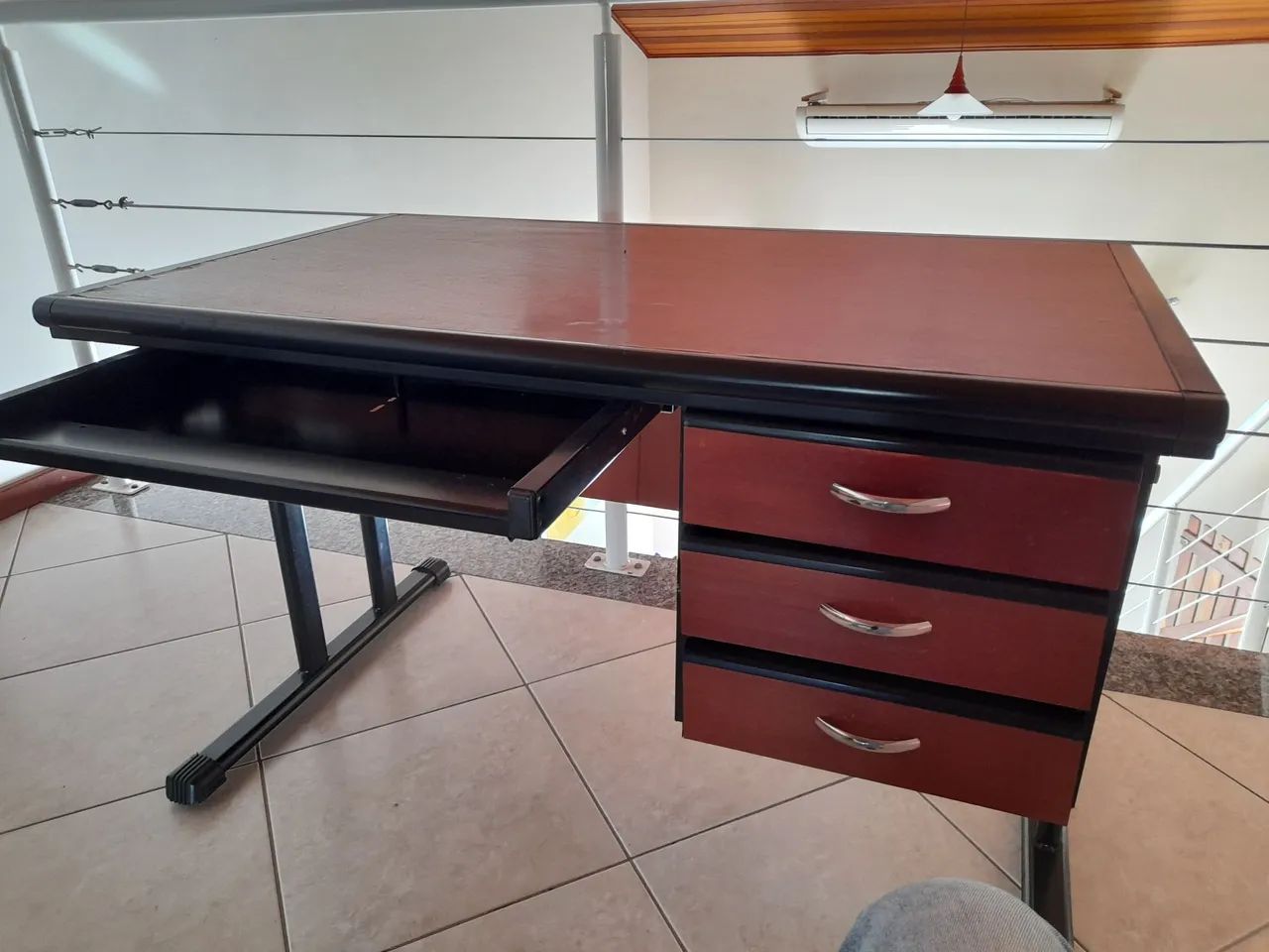 Mesa e cadeira de escritório  - Foto 2