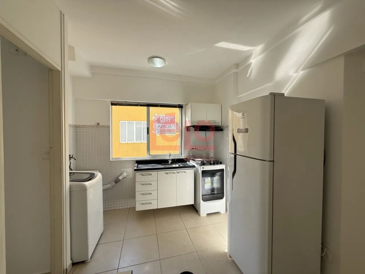 Apartamento 01 quarto, Proximo a Uem - Zona 07.