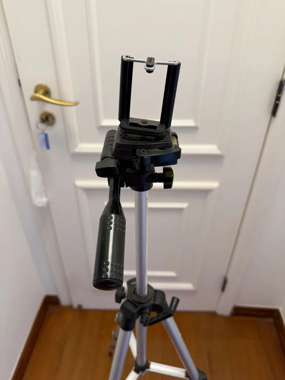 Tripé para camera e celular  - Foto 3