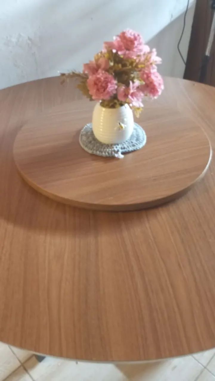 Mesa com tampo giratória  - Foto 2