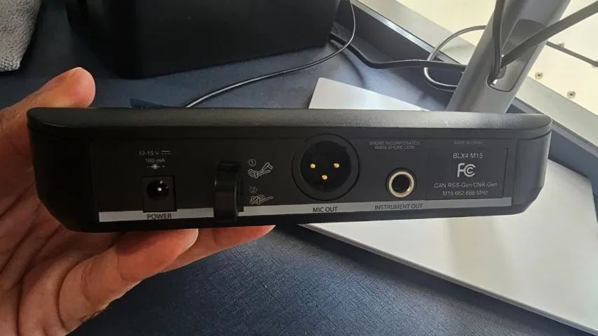 Microfone SHURE - vocal sem fio bastão BETA58 Shure BLX24/B58 - Foto 5
